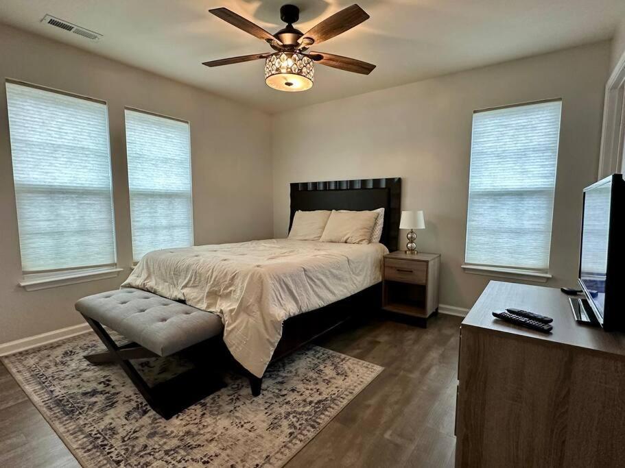 رالي Cozy And Luxury Home المظهر الخارجي الصورة
